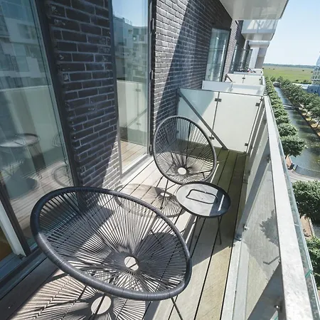 Modern 2-bed In Orestaden Daire